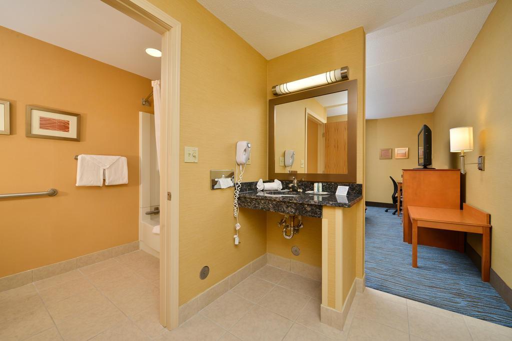 Comfort Inn Plymouth Exterior foto